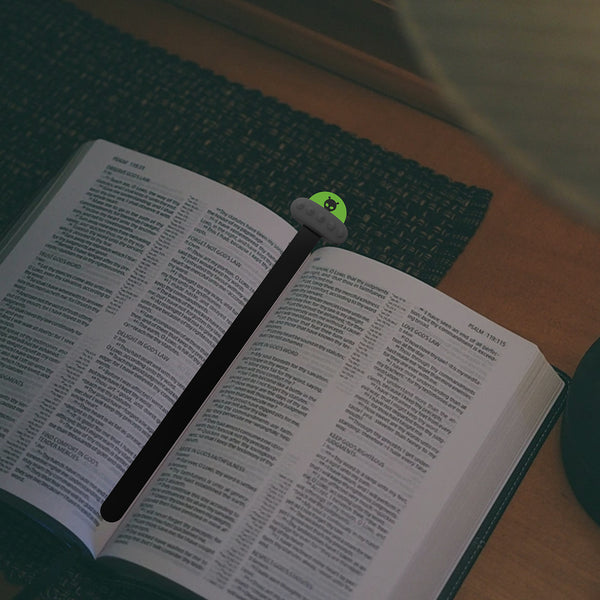 UFO Bookmark(Glow in Dark)