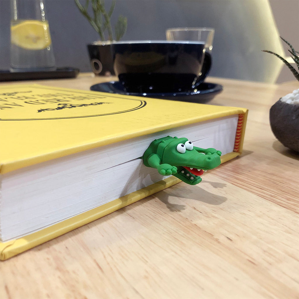 Funny Squashed Animal Crocodile Bookmark – iRivaDESIGN